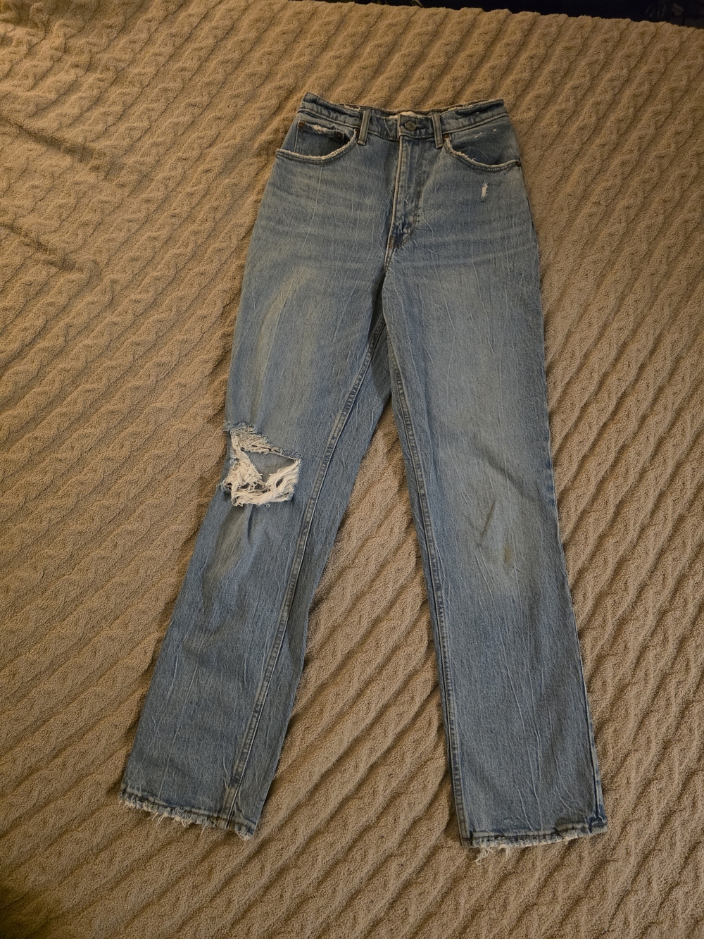 Abercombie & Fitch Light Blue Straight Leg Jeans with Distressed Knee